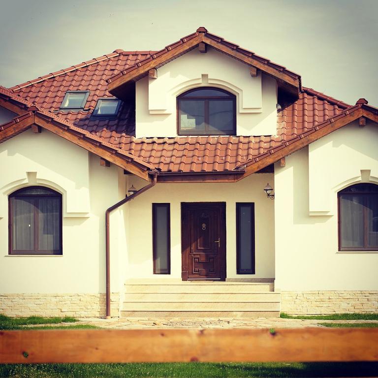 Pensiunea Groza Targu Jiu Exterior photo