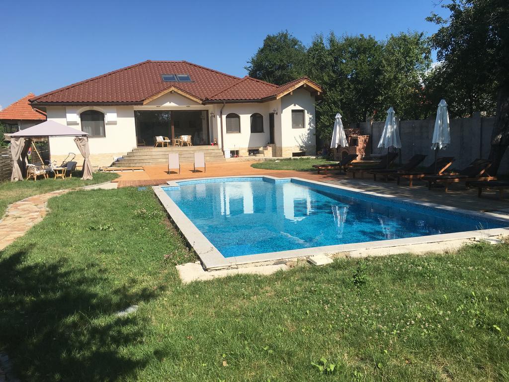 Pensiunea Groza Targu Jiu Exterior photo