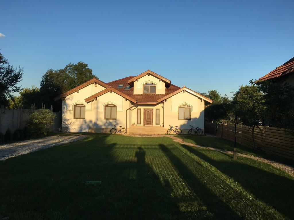 Pensiunea Groza Targu Jiu Exterior photo